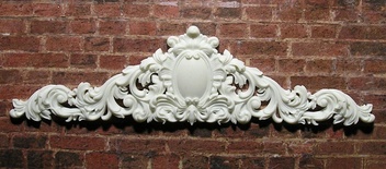 Пластиковий вензель великий від E.В.A.,13x3.5см