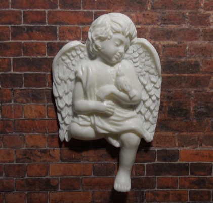 Пластиковий ангел з пташкою від E.В.А, 7x4,3см