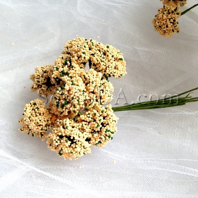 Гілочки декоративні з суцвіттями-кульками, колір персиковий, пучок з 12 штук