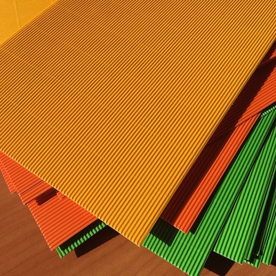 Картон гофрированный мелкий,  плотность 300г, размер 20х30см, цвет желтый