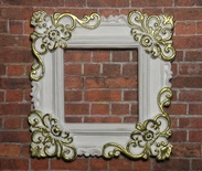 Гіпсова квадратна рамка, біла з золотим орнаментом від E.В.A. 6.x6.2см