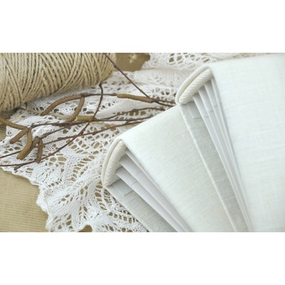 Альбом від Світлани Ковтун в класичному переплетенні з тканинною обкладинкою, Льон молочний, 30x30 см, 4 розвороти, відстань 1 см