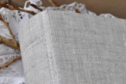 Альбом от Светланы Ковтун в класс. переплете с тканевым покрытием, лен светло-серый, 15х15 см, 5 разворотов, расст. 7 мм