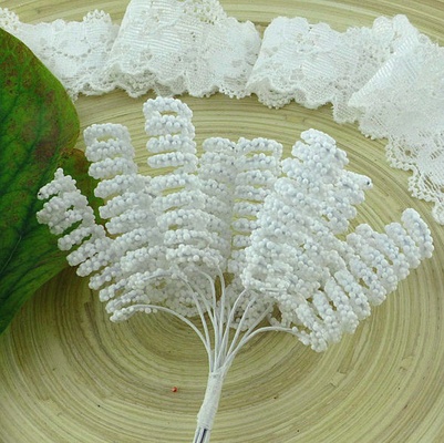 Гілочки зі спіральками, білий колір, розмір 10x30мм, 12 шт.