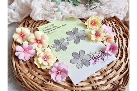 Ножі для вирубки «Космея» від AgiArt, 45*45 мм, 39*39 мм, 33*33 мм