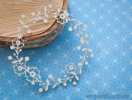 Чипборд від WOODchic - "Вінок квітковий з ягодами", 9.5x9.5см