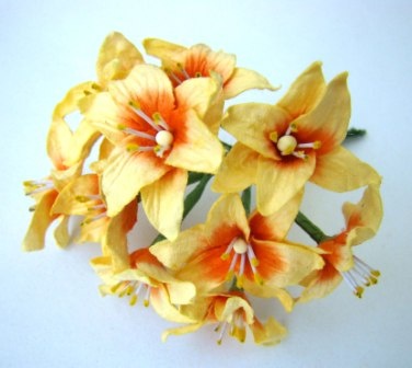 Лилия, диаметр 3 см, цвет желтый, 10 шт.