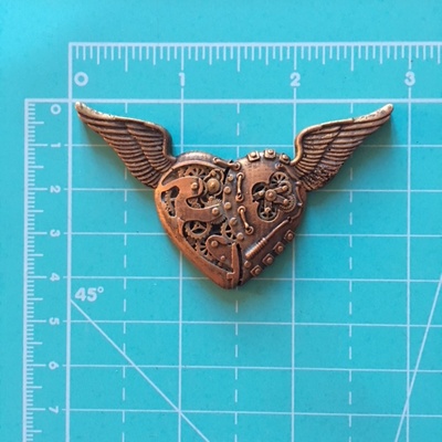 Гипсовое украшение  от Е.В.A - "Механическое сердце в стиле "стимпанк"  под античное золото, 7см, 1 шт.