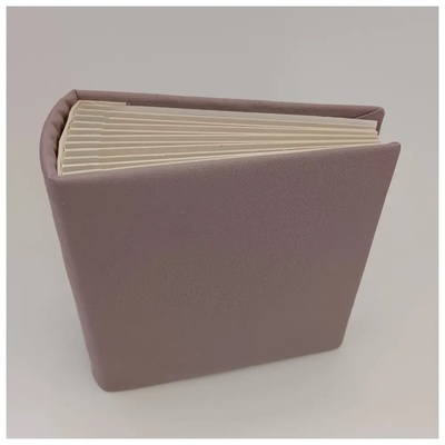 Заготовка для альбому в м'якій обкладинці (сіро - бузковий) 10 аркушів, розмiр 20*20 см з пивного картонуʼ