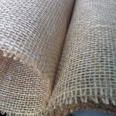 Мішковина, колір коричневий, відстань між нитками 2x3мм, 50 x50 см