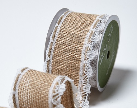 Лента из мешковины с кружевом Wired burlap w/ Lace Edge  Natural, ширина 3.8 см, длина 90
