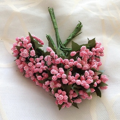 Веточки с маленькаими ягодками, цвет розовый, 1 пучок из 12 штук