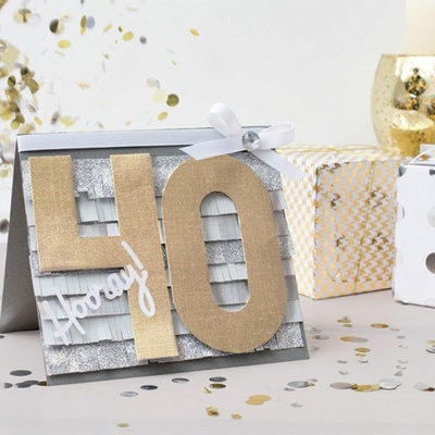 Дошка від We R Memory Keepers для виготовлення літер і цифр - Alphabet Punch Board