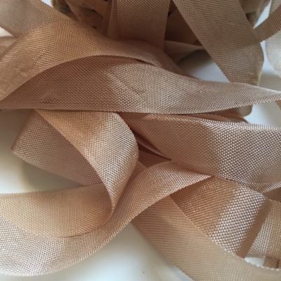 Стрічка Seam Binding Leather Tan, ширина 14мм, довжина 90см