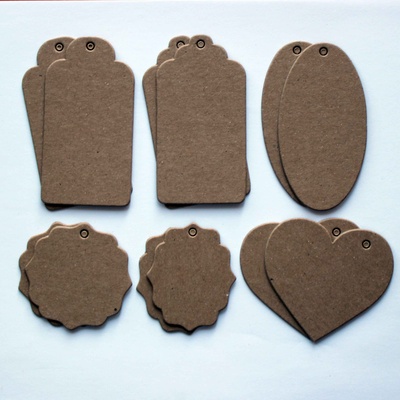 Набір тегів з щільного крафта-картону, товщина 1,3мм, 12 штук