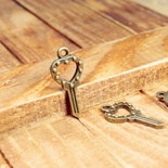 Металлическое украшение "Ключик с сердечком", 25х11 мм, 1 шт.