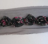 Стрічка з хвилястими трояндами, колір: чорний, ширина 60 мм, 30 см