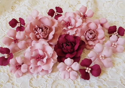 Набір квітів з тканини, рожево-вишневий, 2,5см - 5см (18 шт.)