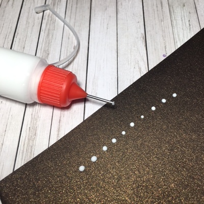 Пуста пляшка з м'якого пластику з металевим наконечником, 30 мл