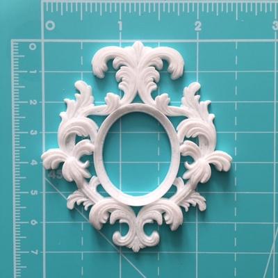 Пластикова прикраса Рамочка з орнаментом від E.В.A., 6,2x7см