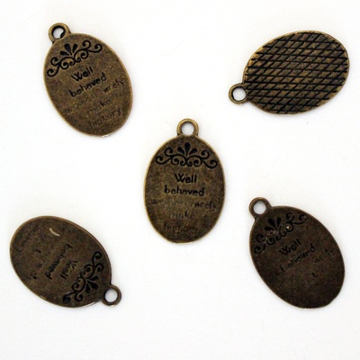 Металлическое украшение "Старинная овальная подвеска с затертой надписью", 20х15 мм, 1 шт.