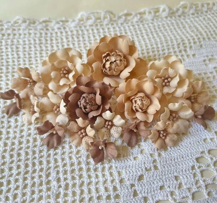 Набір квітів з тканини(18 шт.,  2,5 см - 5 см), тілесний