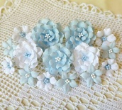 Набір квітів з тканини(15 шт.,  2,5 см - 4 см), блакитно-білий