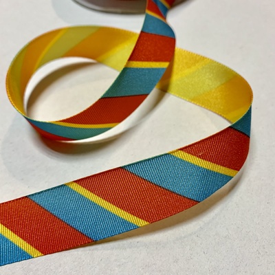 Стрічка American Crafts у червону, синю, жовту діагональну смужку, ширину 22мм, 90 см