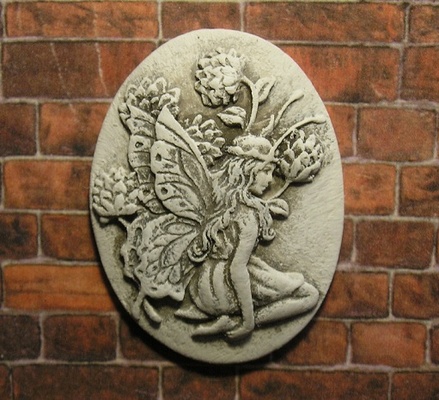 Гіпсова камея від E.В.А. - "Фея в квітах" з патинуванням, 3.8x2.8 см