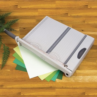 Сабельний різак Tonic Studios - 12in Large Base Trimmer 157E