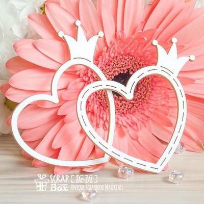 Чипборд ScrapBox — Проста рамка з короною у формі серця середня (2 шт.) Hr-111