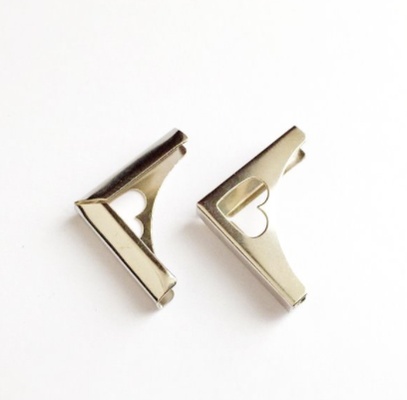 Уголки для альбомов с сердечком, 22х22х5 мм цвет серебро, 4 шт.