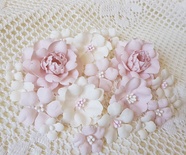 Набір квітів з тканини, ванільно-пудровий, 1,5 см - 5 см (18 шт.)