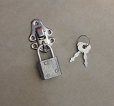 Замочек и колодка, цвет никель.