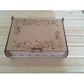 Шкатулка з гравіюванням, 27,5 х 21,8 см, висота 7,3 см