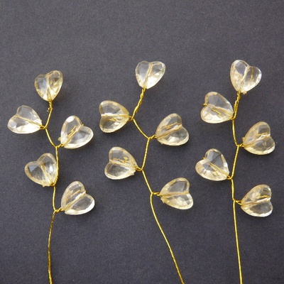 Веточка с кристаллами-сердечками, цвет золотистый, 1 шт.