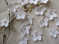 Уютный декор от LESHCHENKO - Вязаные цветочки в наборе "Middle", 4 шт.