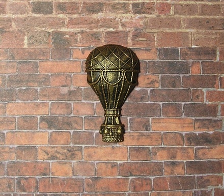 Пластикова прикраса Повітряна куля під метал E.В.A., 4x2,2см