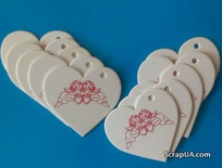Набір білих тегів з пивного картону у формі сердечок з янголами, 10 шт.: 65х60х1,5мм, колір червоний