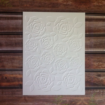 Картон с тиснением - Розы, 14,6 х 10,8 см, цвет белый с оттенком слоновой кости, 5 штук