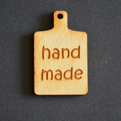 Деревянная фигурка WOOD-095 - Hand Made на досточке, 1 штука