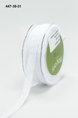 Мереживо - шиття від May Arts - White White Broderie Anglasise/ eyelet trim May Arts Ribbon 9,5мм, колір білий, довжина 90 см