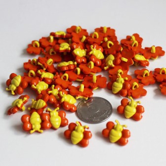 Ґудзик "Бджілка", колір жовтий з помаранчевим, 1 шт.