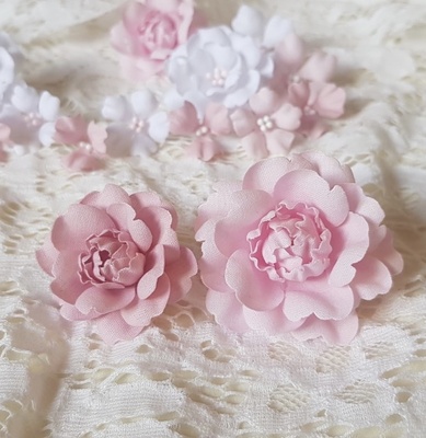Набір квітів з тканини (18 шт.), розмір 2,5см - 5см, колір рожевий