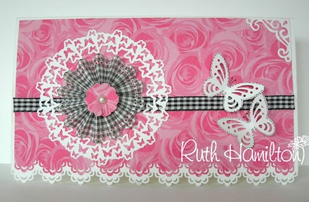 ЦІНУ ЗНИЖЕНО! Ніж для вирубки Tonic studiOs-Butterfly Circle Die