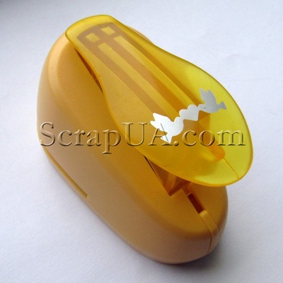 Фигурный дырокол Чарівна Мить - Голуби с сердцем, размер 1.8 см