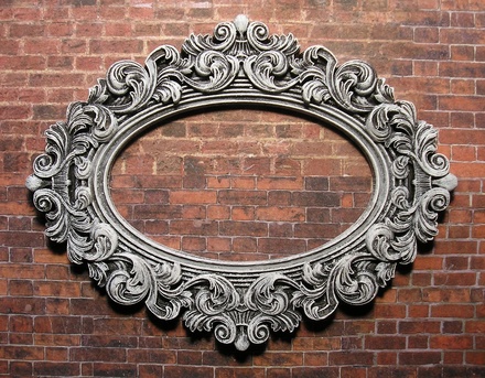 Гіпсова велика рамка з патинуванням від E.В.A. 15x11.8см