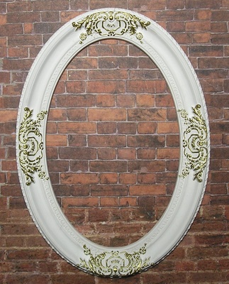 Гіпсова рамка від E.B.А - Овальна, біла з золотими візерунками, 12. x8.7 см