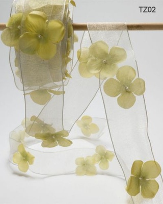 Стрічка з квіткою Flowers and Pearl, колір: зелений, ширина 38,1 мм, 90 см