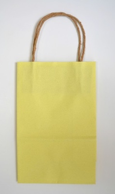 Крафт-пакет з ручкою від ScrapBerryʼs, 240x80x150, колір жовтий, 135 г/м²